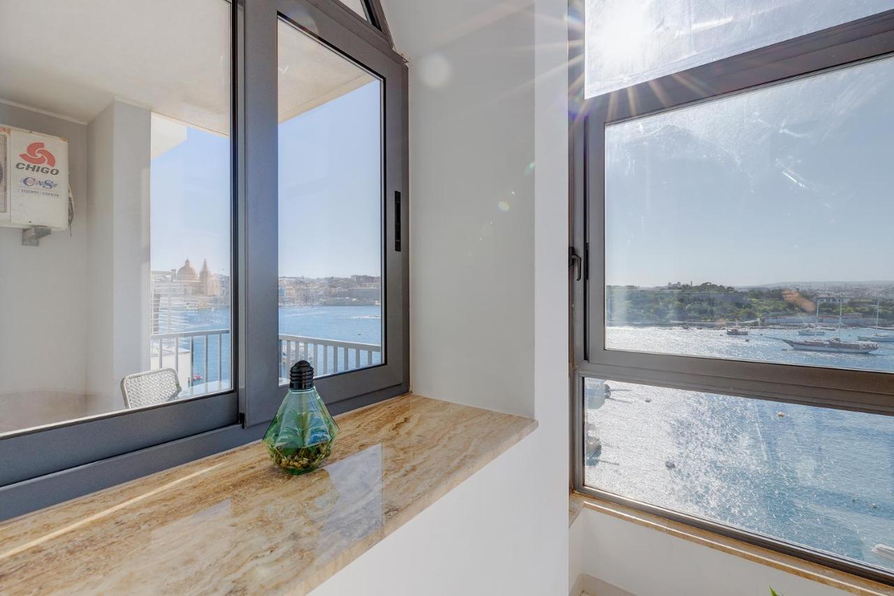 Marvellous Apartment With Valletta And Harbour Views Sliema Extérieur photo