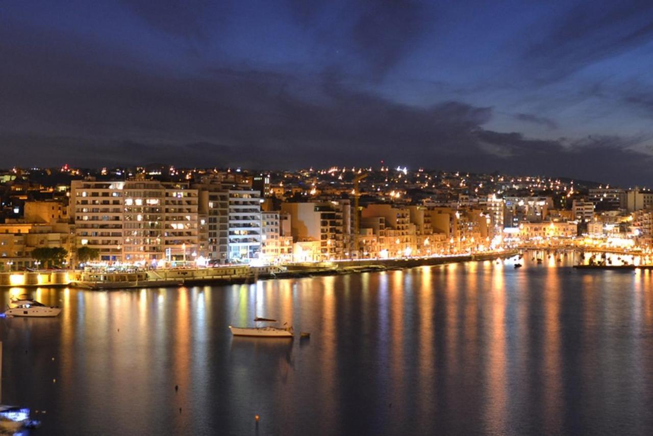 Marvellous Apartment With Valletta And Harbour Views Sliema Extérieur photo