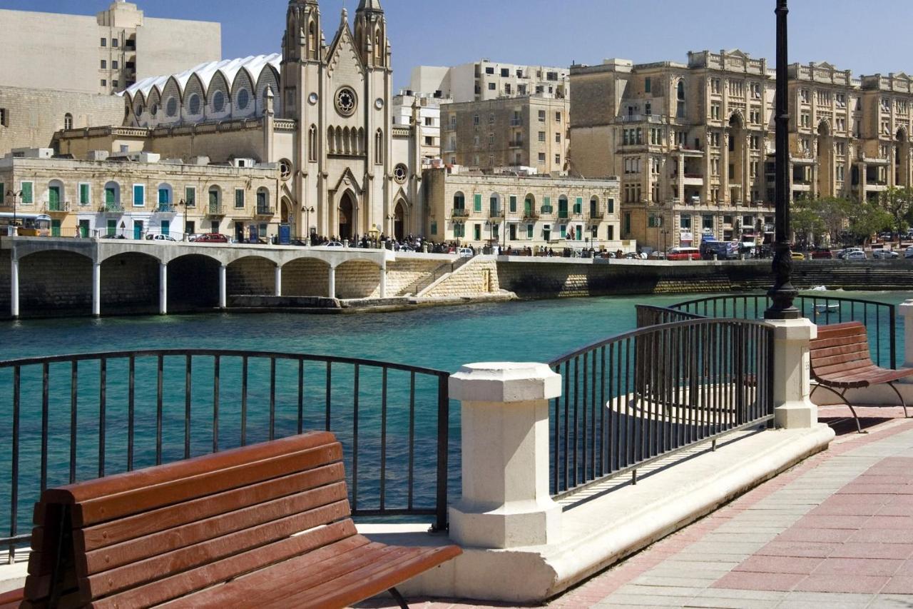 Marvellous Apartment With Valletta And Harbour Views Sliema Extérieur photo